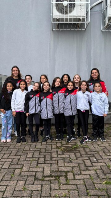 Deixe um recado de incentivo para nossos atletas! 🥰 Olesc 2025 💖
#Olesc2025 #VlogEsportivo #GinásticaArtistica
